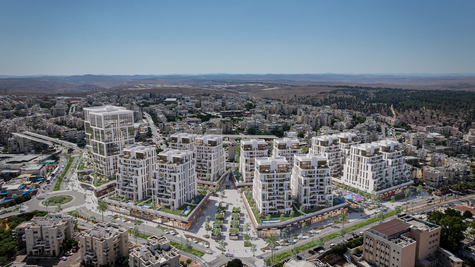 מבט אווירי על המתחם ועל אלעד, ובאופק הרי השומרון